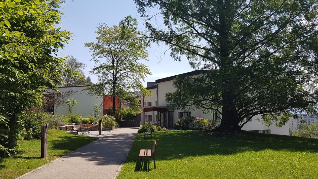 Le Domaine Otel Villars-Sur-Glane Dış mekan fotoğraf